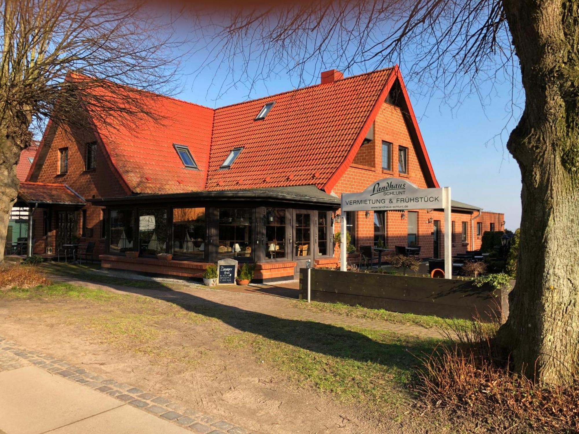 Landhaus Schlunt วุสโทรว์ ภายนอก รูปภาพ